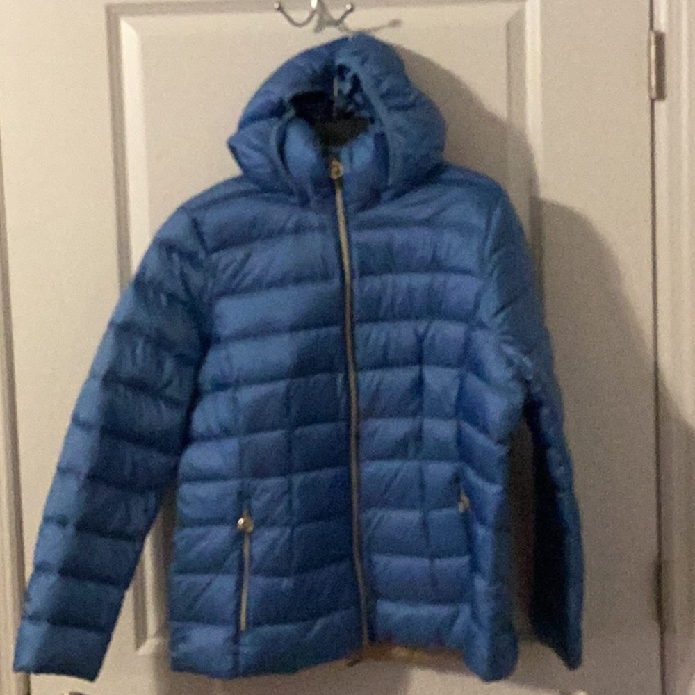 Women’s blue lightweight detachable hoodie XL puffer.